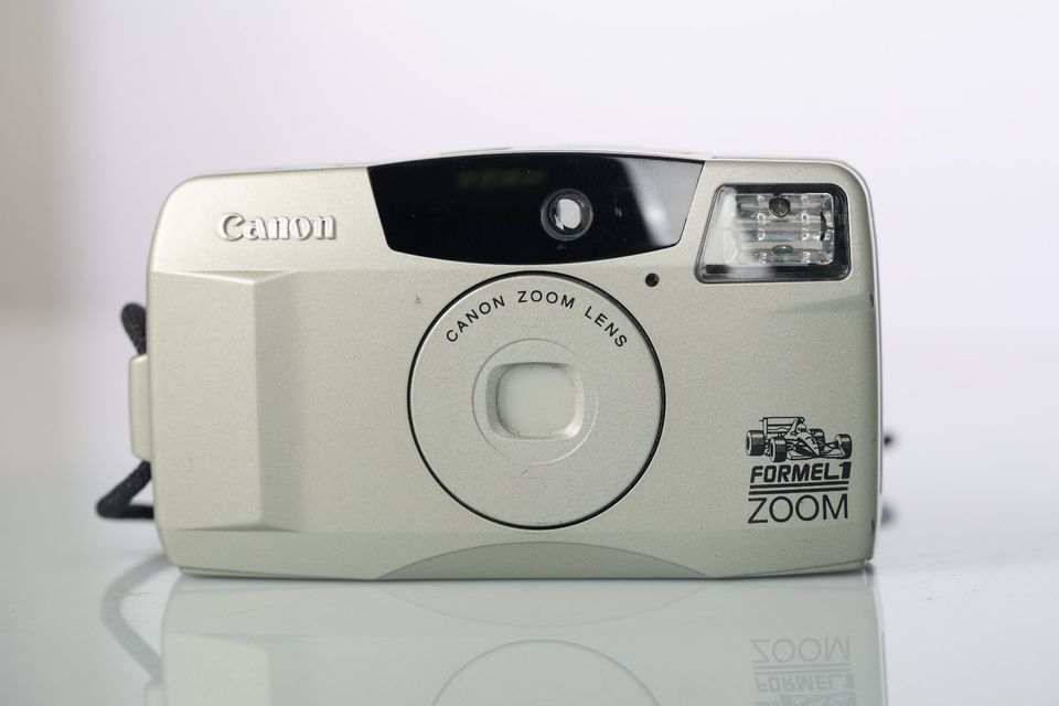 Canon Kompaktkamera Point & Shoot Analog Kleinbild Kamera Film 35 in Bremen