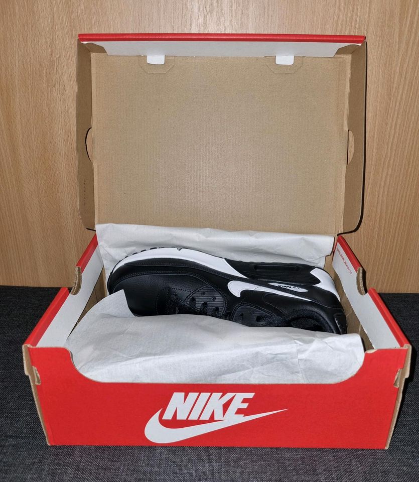 Nike Air Max 90 LTR, Größe 40, schwarz, Neu in Schöffengrund