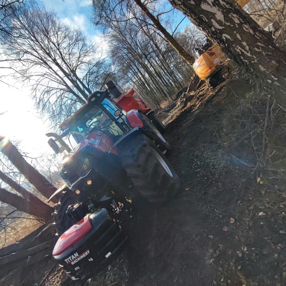 Traktor Erdmulde Schwerlast-Mulde Baustellen Verkehr Erdbewegung in Reichenbach (Oberlausitz)