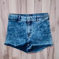 Kurze Jeansshort Größe 38 Saarland - Schmelz Vorschau
