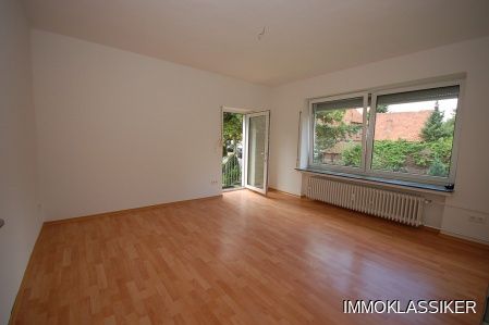 3-Zimmer-Wohnung im EG, ca. 83qm Wfl.,  mit Garten, Dachterrasse und Stellplatz in Garbsen