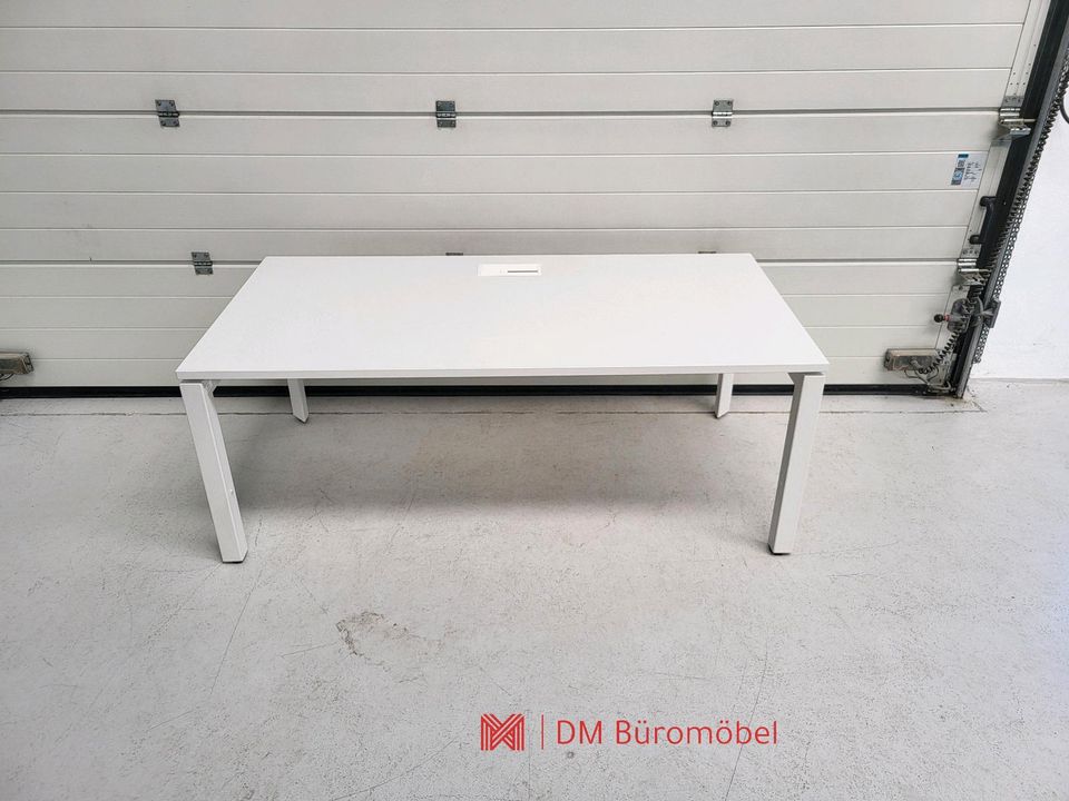 80x Schreibtisch Steelcase 160x80 finishes weiß Büromöbel in Gelsenkirchen