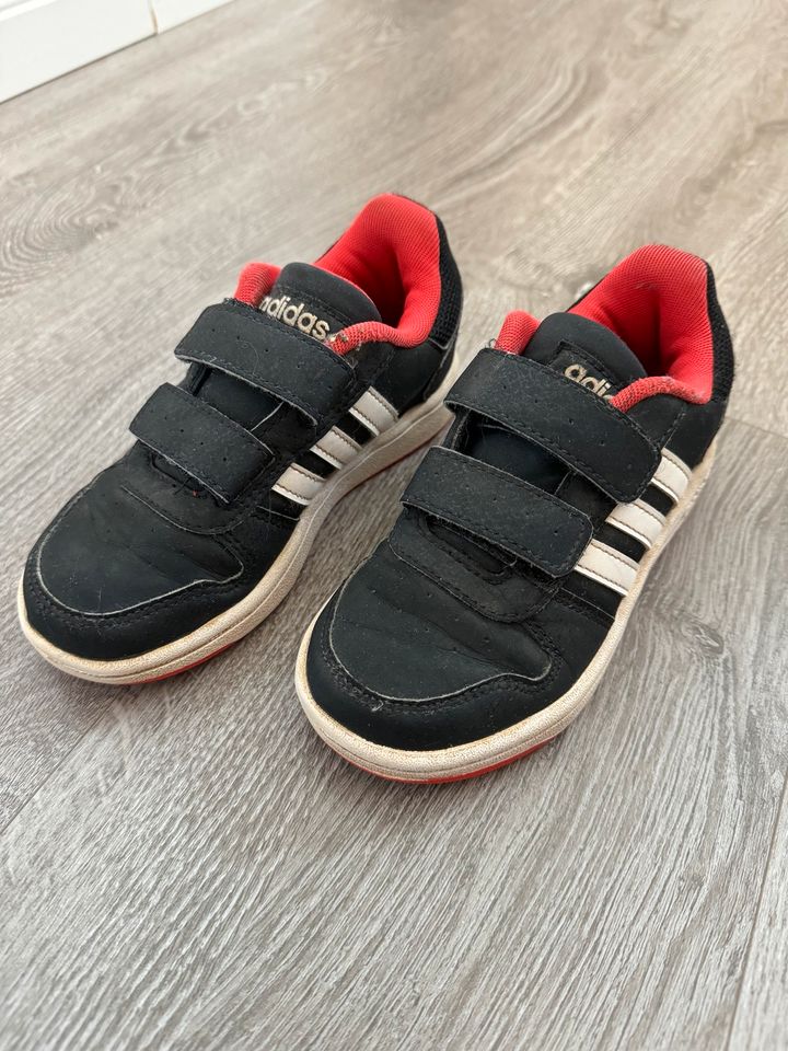 adidas Kinderschuhe Hoops 2.0 CMF C B75960 Größe 29 in Nordrhein-Westfalen  - Frechen | Gebrauchte Kinderschuhe Größe 29 kaufen | eBay Kleinanzeigen  ist jetzt Kleinanzeigen