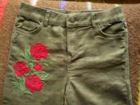 Coole clockhouse Flecktarnhose 36 Rosenstickerei 7 pockets stretc Hessen - Schwalmstadt Vorschau