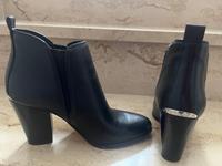 Stiefel von Michael Kors Größe 39 schwarz Baden-Württemberg - Endingen Vorschau