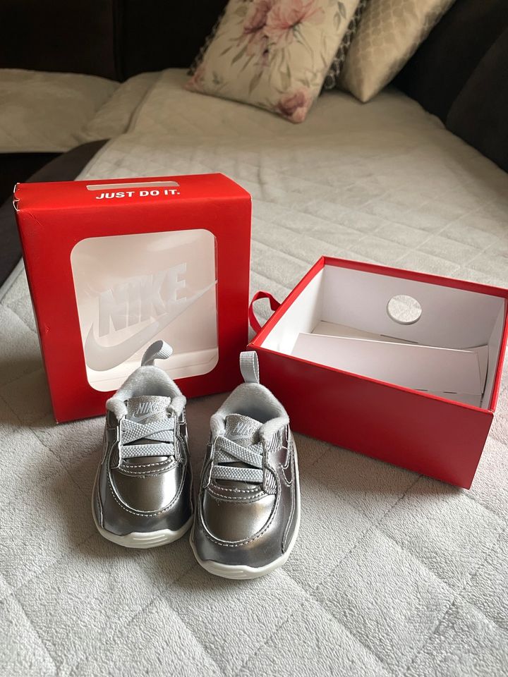 Nike Max Pro Baby Schuhe in München
