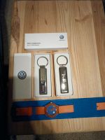 VW Polo Uhr ungetragen + 2 Schlüsselanhänger Nordrhein-Westfalen - Willich Vorschau
