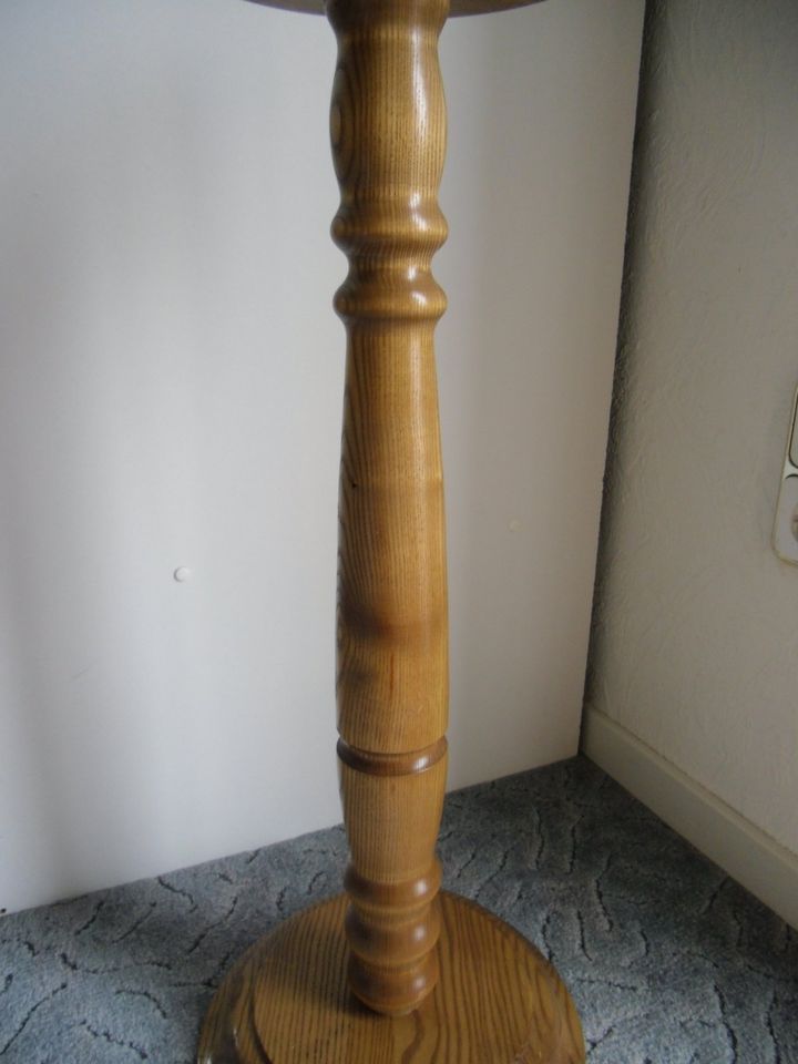 Blumenständer Blumensäule Holz Esche 68 cm hoch Retro Vintage in Wildeck