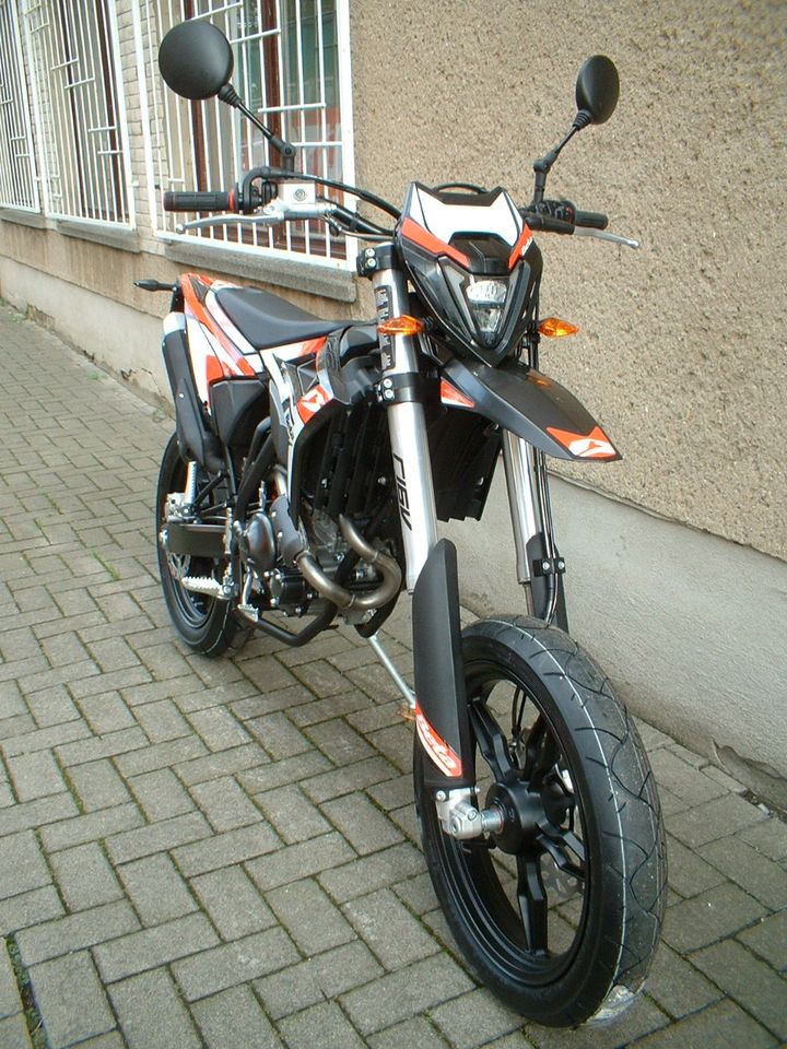 Beta RR 4T 125 Motard T Neufahrzeug in Aschersleben