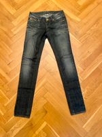 Tally Weijl Jeans NEU klassisch mit Crunch - Nieten XS/30/6 blau Berlin - Wilmersdorf Vorschau