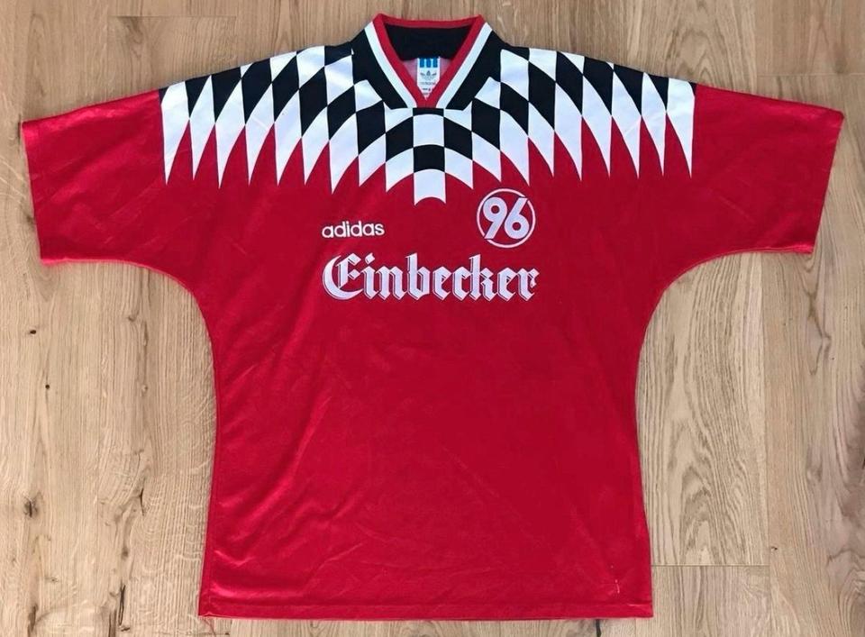 Suche für Sammlungserweiterung Hannover 96 Trikots in Hannover