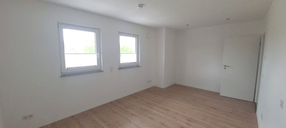 Traumwohnung mit Dachterrasse: Moderne 3-Zimmer-Penthouse-Wohnung in Moselnähe in Konz! in Konz