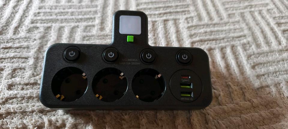 drei+ zwei USB Anschluss modern Steckdose ein und Ausschalter in Dortmund