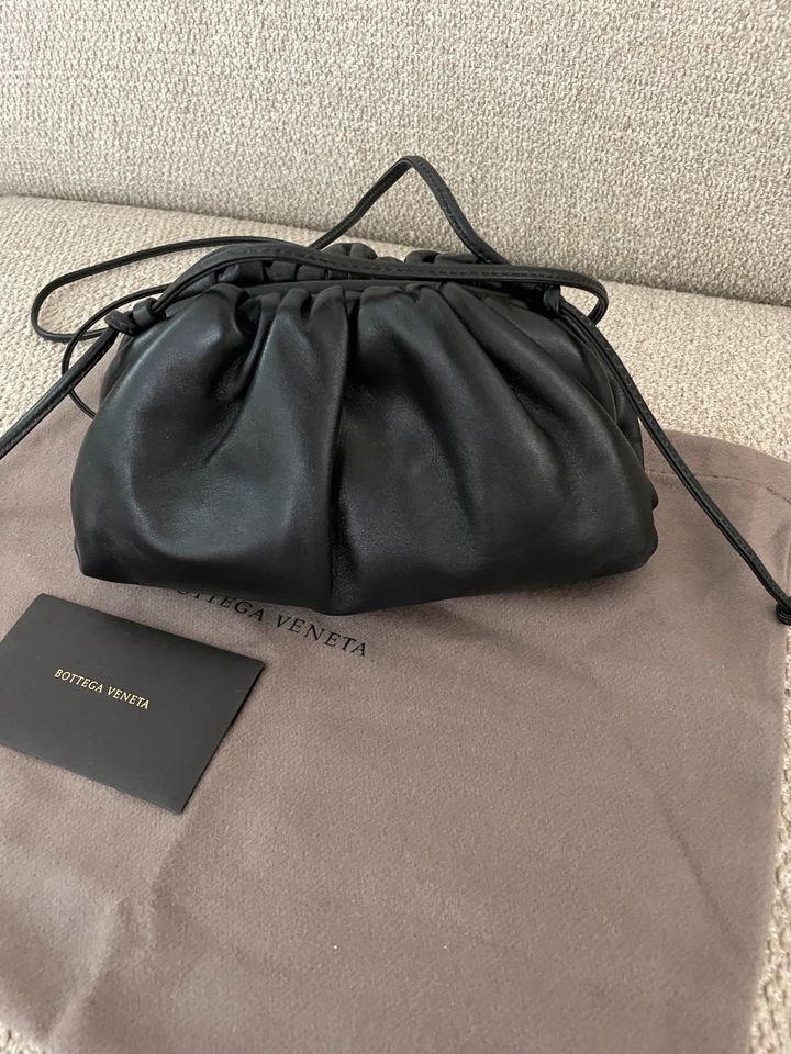 ❤️ORIG BOTTEGA VENETA MINI POUCH SCHWARZ WIE NEU ❤️ in Hamburg