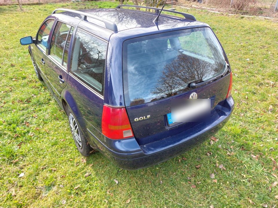 VW Golf IV Variant 1.6 Trendline (TÜV bis 09/2024) in Frankenhofen