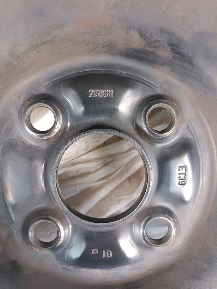 Sommerreifen mit Stahlfelgen 175/65/15 DOT 2019 Toyota Yaris in Nürnberg (Mittelfr)