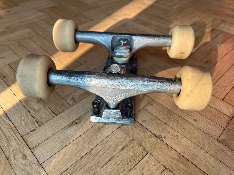 Skateboard Achsen Trucks POLSTER SPITFIRE INDEPENDENT - Thunder in Offenbach