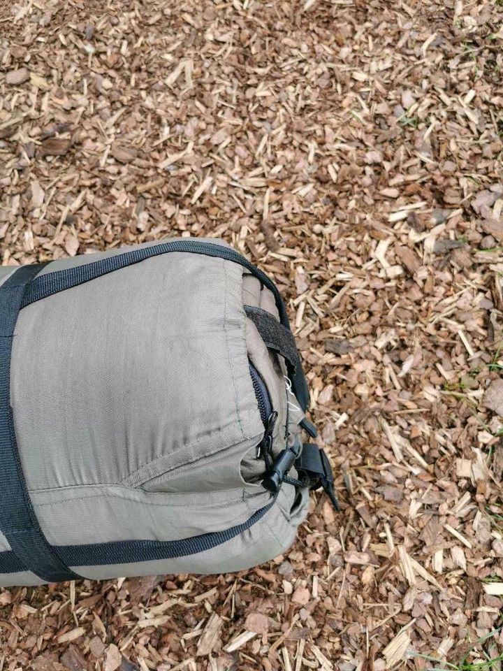 Fox Stalker Schlafsack Ventec Material mit Tasche Bag Angeln Carp in Bad Bentheim