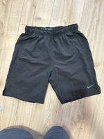 Nike short gr.S Duisburg - Hamborn Vorschau