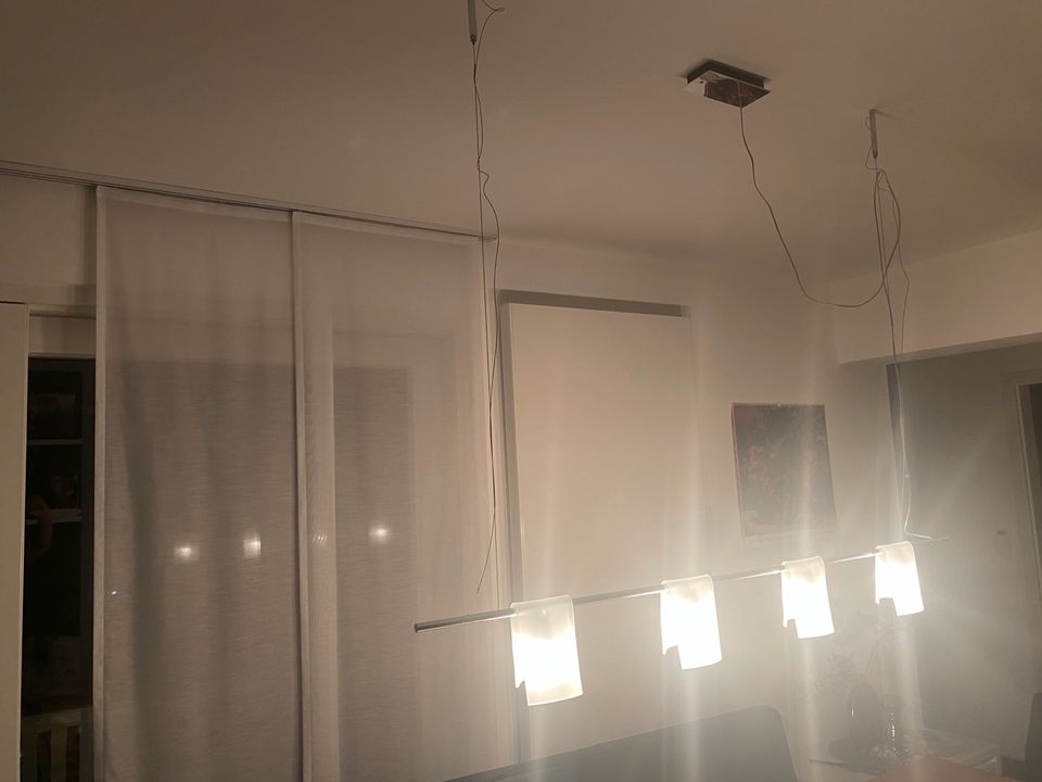 Hochwertige Esstisch-Lampe, dimmbar/höhenverstellbar Hängeleuchte in Göppingen