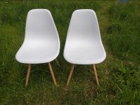 2 Stühle weiß mit Holzbeinen Nordrhein-Westfalen - Horstmar Vorschau