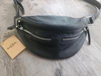 Gusti Bauchtasche Leder schwarz Sachsen - Frohburg Vorschau
