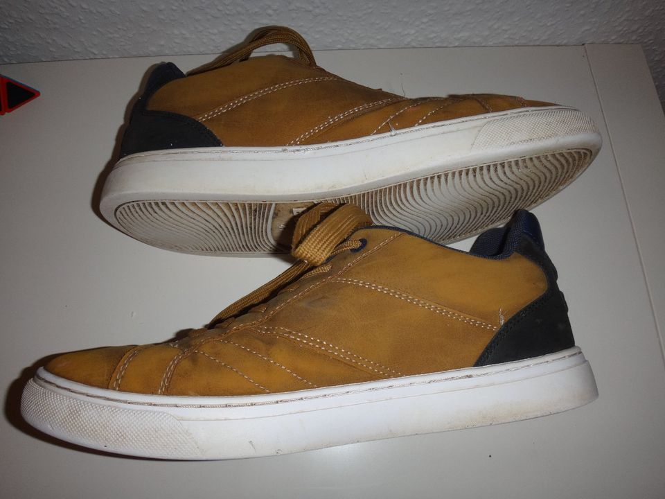 Sneakers von Bench Gr. 41 in Hamburg