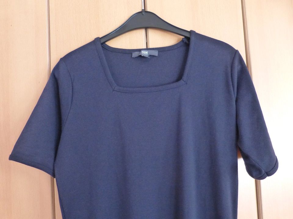 Kleid mit Stola/ Überwurf Shirtkleid TCM  dunkelblau Gr. 42/44 in Oelde
