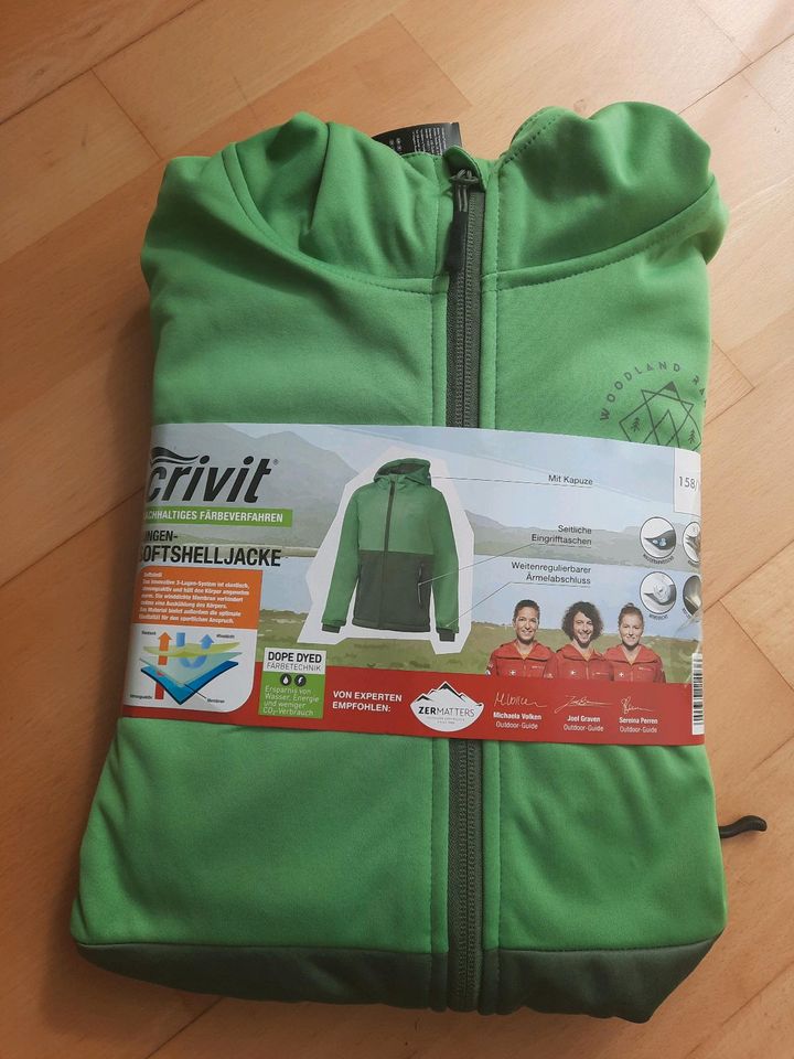 Crivit Softshelljacke grün, Neu & OVP, Gr. 158/164 in Weiherhammer