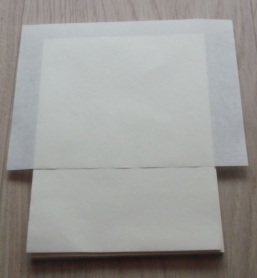 100 Blatt Spezial-Papier zum Eierfärben 18,5x25cm (intern AP07) in Bensheim