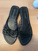 Schlappen schwarz Schuhe Sandalen Größe 38 Nordrhein-Westfalen - Dülmen Vorschau