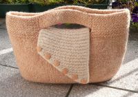 Handtasche Shopper, handgestrickt und gefilzt Frankfurt am Main - Preungesheim Vorschau