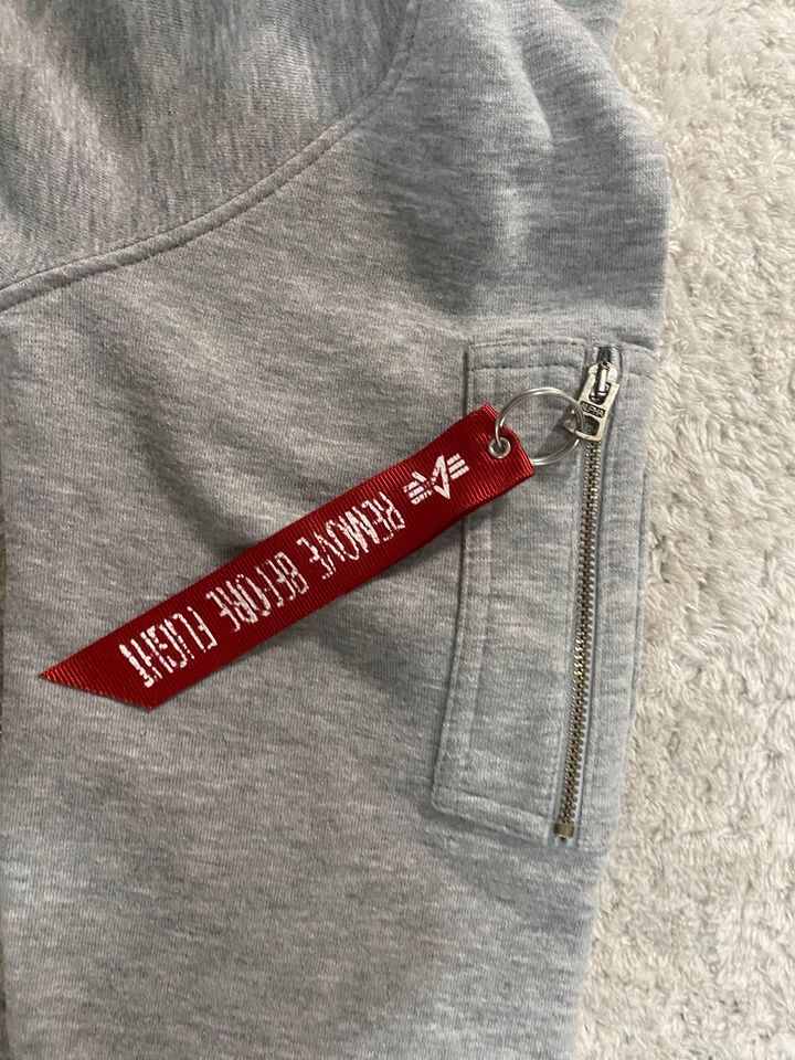 Alpha Industries pulli in Bochum