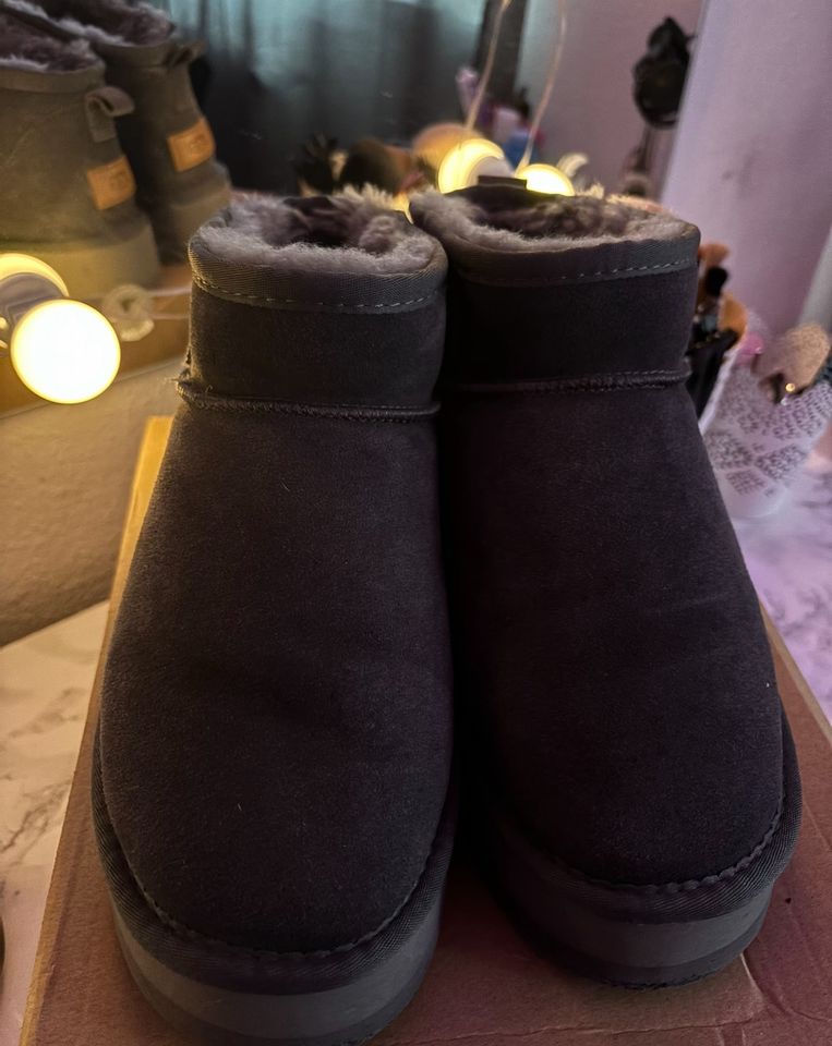 Plateau uggs in Hamburg