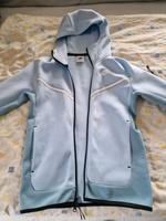 Nike Tech Jacke in XS und L Hessen - Grebenstein Vorschau