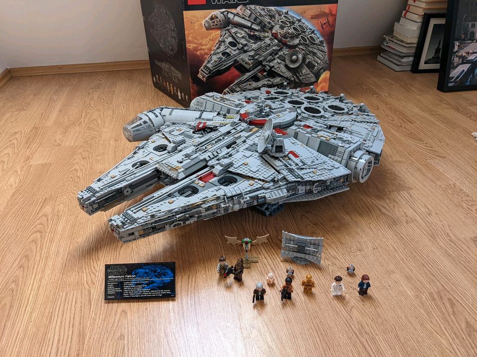 Lego Star Wars Millennium Falcon #75192 in Frankfurt am Main