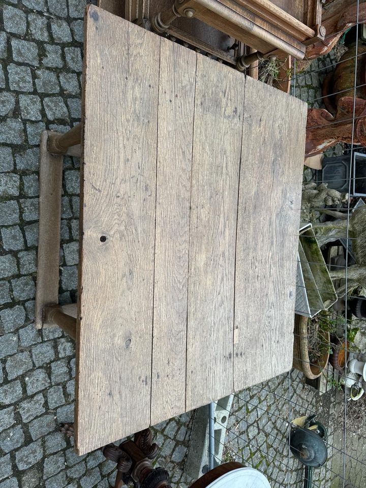 Antik Jogltisch Bauerntisch Esstisch 107x76x90cm in Düsseldorf