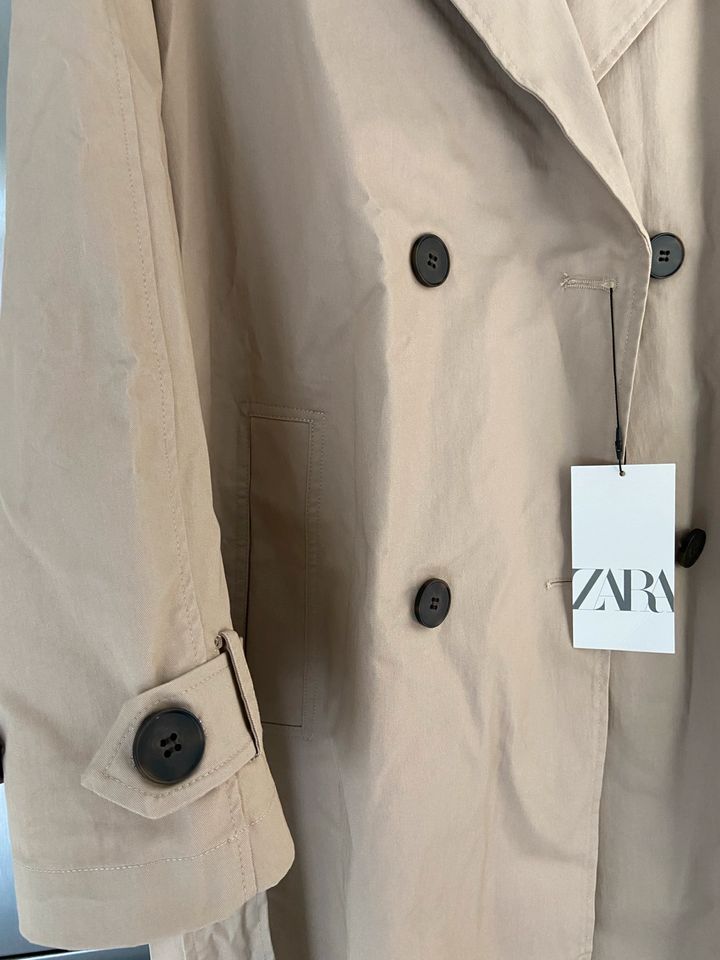 ZARA Trenchcoat mit Gürtel Beige Gr. M NEU in Köln