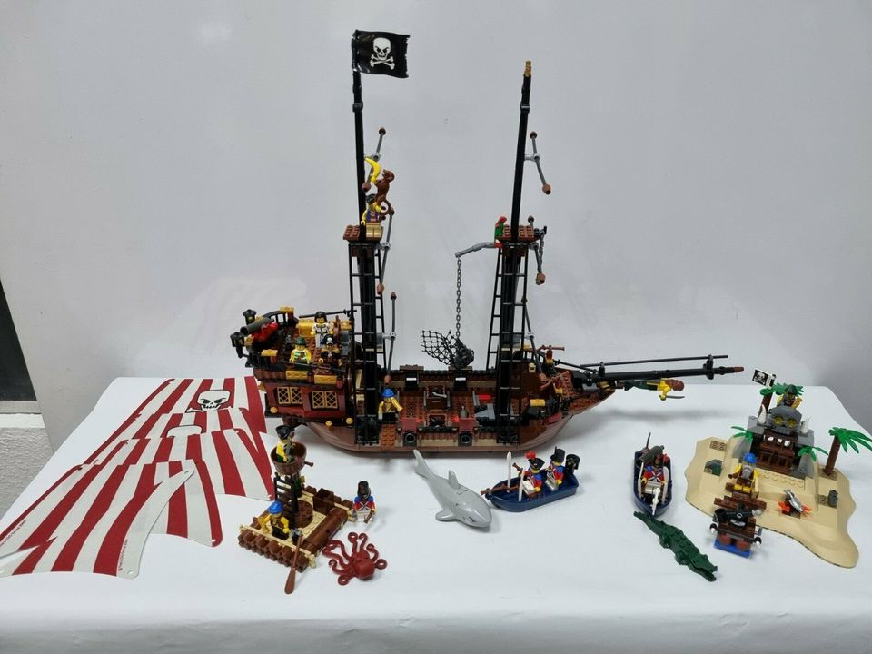 Lego® PIRATES Schiff 6243, Insel 6241 , Floß 6240  mit OVP & AB in Frankfurt am Main