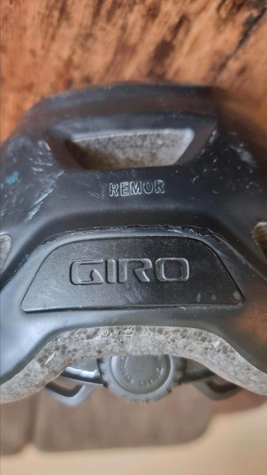 Fahrradhelm Giro Tremor 50-57 cm unfallfrei in Emmendingen