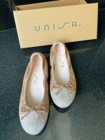 Ballerina Velourleder rutschhemmende Laufsohle UNISA 38 rosé Wiesbaden - Mainz-Kastel Vorschau