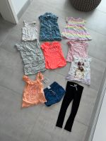 Mädchen 10 Teile Set Hose Shorts Shirts Kleid gr.98 Niedersachsen - Wolfsburg Vorschau