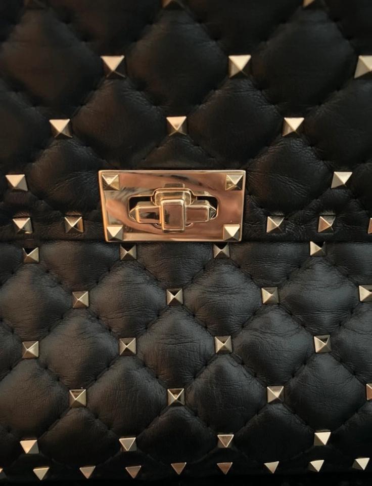 Valentino mittelgroße Rockstud Spike aus Nappaleder in München