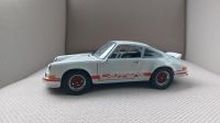 Porsche Carrera 964 Modellauto 1:18 Niedersachsen - Hameln Vorschau