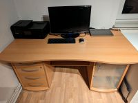 Sehr stabiler Schreibtisch zu verkaufen Niedersachsen - Osnabrück Vorschau