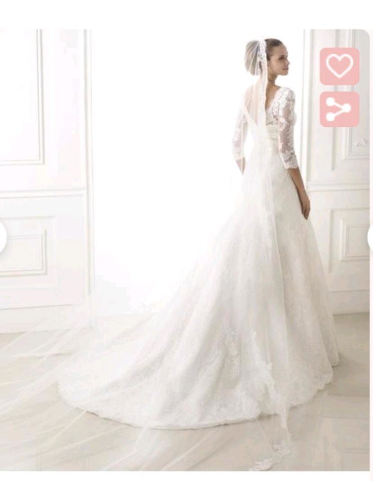 Brautkleid Pronovias Brandy 44, Königinnenkleid in Rüthen