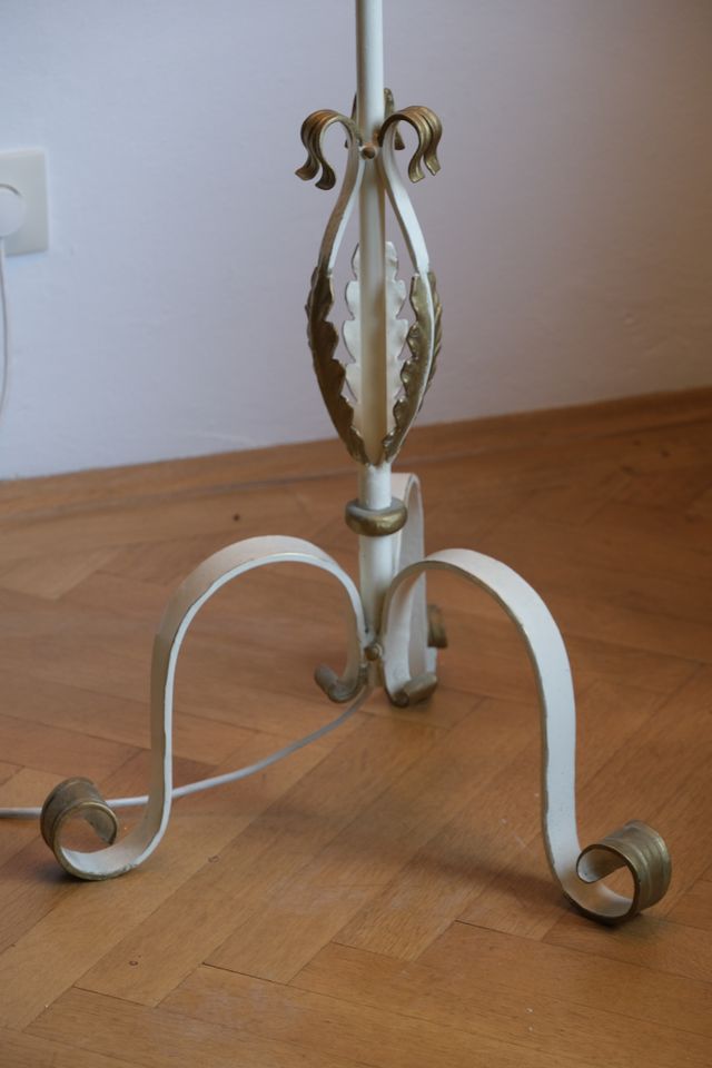 Stehlampe vintage, sehr gut erhalten in München