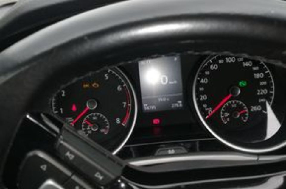 VW Touran Comfortline BMT 1,4 TSI DSG in Wadgassen