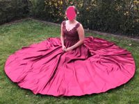 Hofstaatsklrid Königinnenkleid Abendkleid Abiball Nordrhein-Westfalen - Lippstadt Vorschau