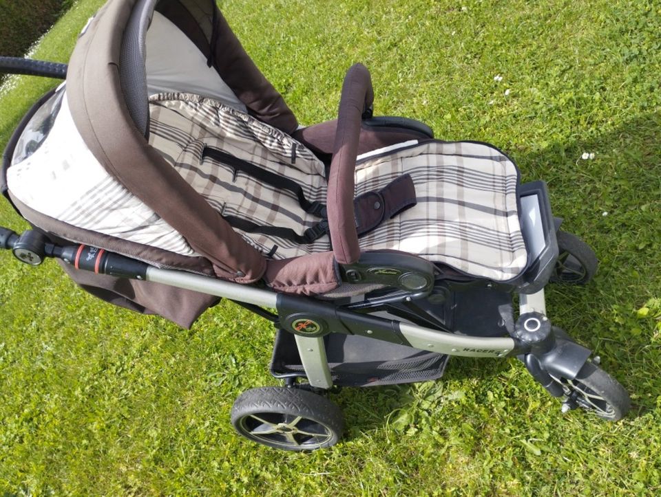 Kinderwagen Hartan Racer GT braun-beige kariert für Bastler in Freckenfeld